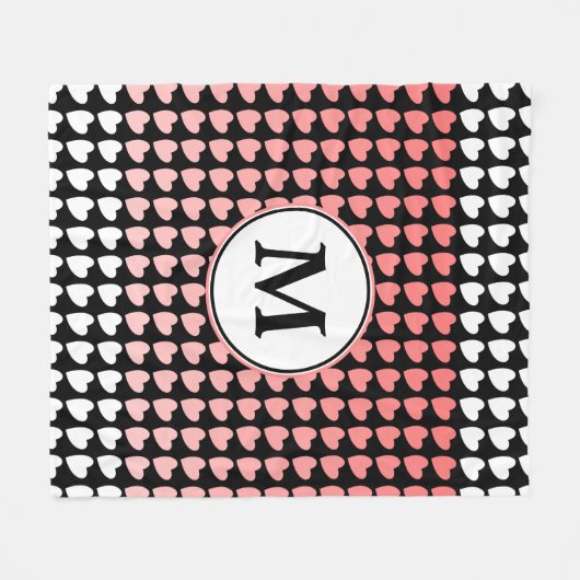 Schwarz-weißes rosa Herzmuster Monogramm Fleecedecke (Vorderseite (Horizontal))