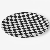 Schwarz-weißes Schachbrettmuster Geburtstag Pappteller (Schrägansicht)