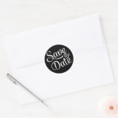 Schwarz-weißes Skript Save the Date Runder Aufkleber (Umschlag)