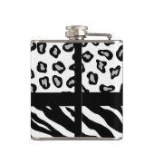 Schwarz-weißes Zebra Leopard-Monogramm Flachmann (Rückseite)