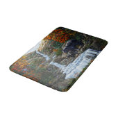 Schwarzbär Mutter und Cube Wasserfall Badematte (Schrägansicht)