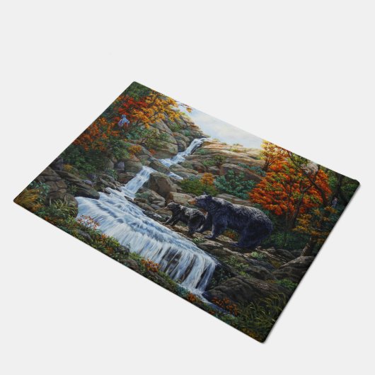 Schwarzbär Mutter und Cube Wasserfall Fußmatte (Schrägansicht)