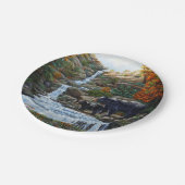 Schwarzbär Mutter und Cube Wasserfall Pappteller (Schrägansicht)