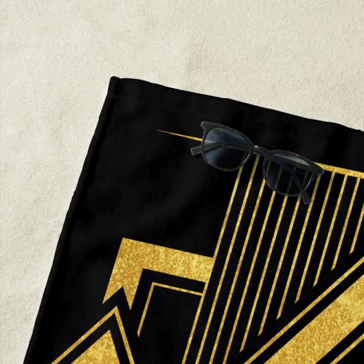 Schwarze Adam dreieckige Säule Grafik Strandtuch (Beispiel)