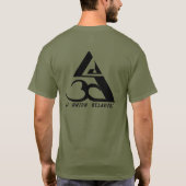 Schwarze Aktionssequenz. Kunst von Chloé Kesshoo T-Shirt (Rückseite)