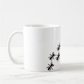 schwarze Ameisenspur Kaffeetasse (Links)