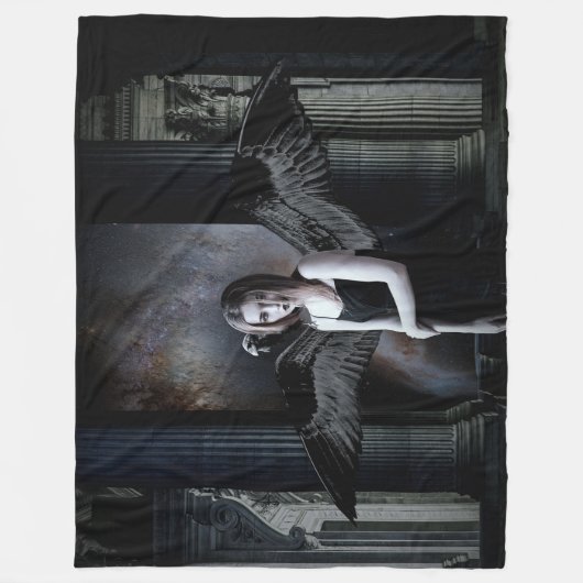 SCHWARZE ANGEL FLEECEDECKE (Vorderseite)