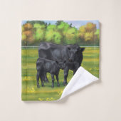 Schwarze Anguskühe und Niedliches Kalb im Sommerwe Badhandtuch Set (Waschlappen)