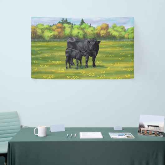 Schwarze Anguskühe und Niedliches Kalb im Sommerwe Banner (Messeveranstaltung)