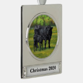 Schwarze Anguskühe und Niedliches Kalb im Sommerwe Banner-Ornament Silber (Rechts)