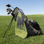 Schwarze Anguskühe und Niedliches Kalb im Sommerwe Golfhandtuch (Gras)