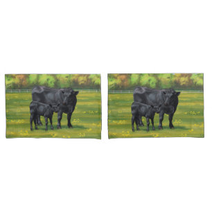 Schwarze Anguskühe und Niedliches Kalb im Sommerwe Kissenbezug