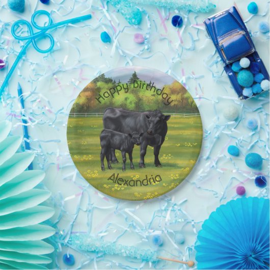 Schwarze Anguskühe und Niedliches Kalb im Sommerwe Pappteller (Party)