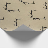 Schwarze Antlers auf Steinboden Geschenkpapier (Ecke)