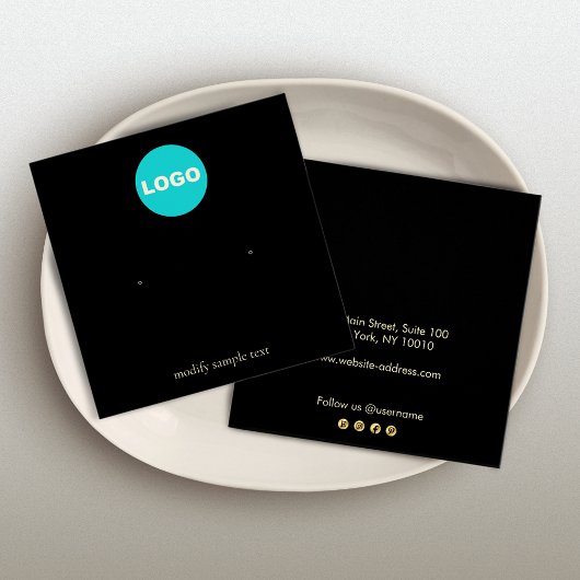 Schwarze Anzeige für die Aufnahme des Logos