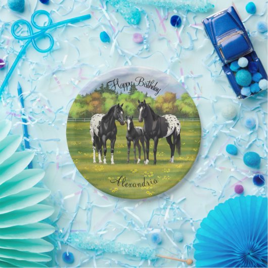 Schwarze Appaloosa Pferde im Sommer Weide Pappteller (Party)