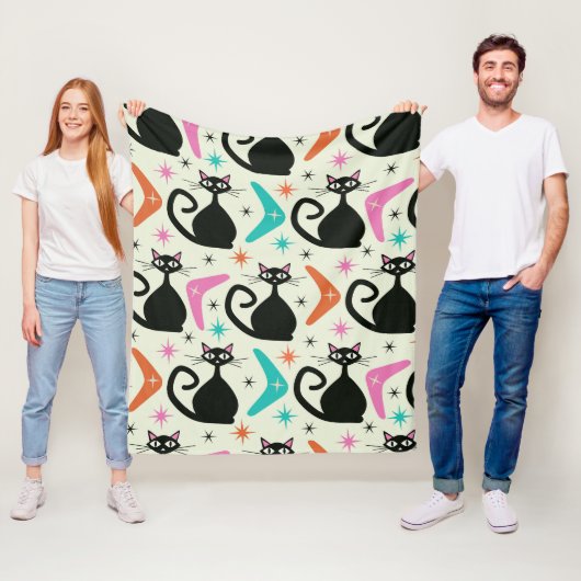 Schwarze Atomkatzen und Boomerangs aus dem Mittela Fleecedecke (Beispiel)