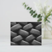 Schwarze Autoreifen Postkarte (Stehend Vorderseite)