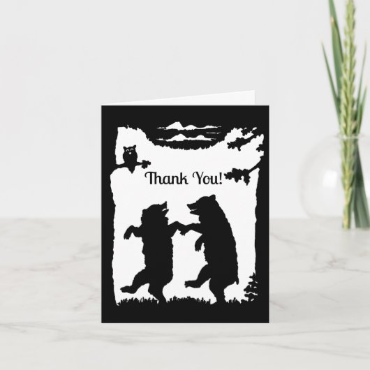Schwarze Bären tanzen im Wald in Baumhütte auf Wei Dankeskarte (Vorderseite)