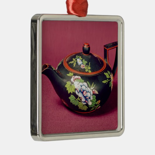 Schwarze Basaltteekanne Silbernes Ornament (Rechts)