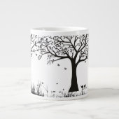 Schwarze Bäume auf weißem Hintergrund Jumbo-Tasse (Vorderseite)