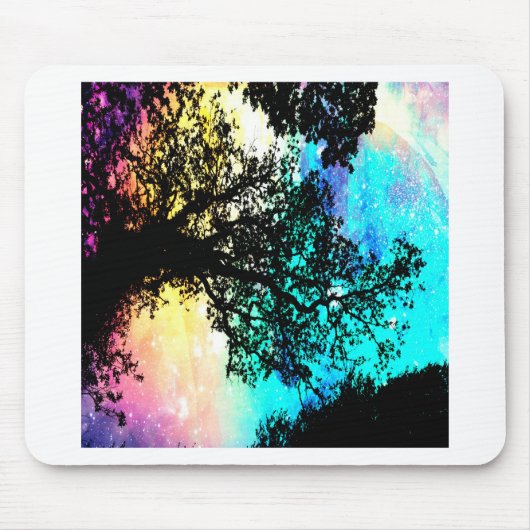 Schwarze Bäume farbenfroher Raum Mousepad (Vorne)
