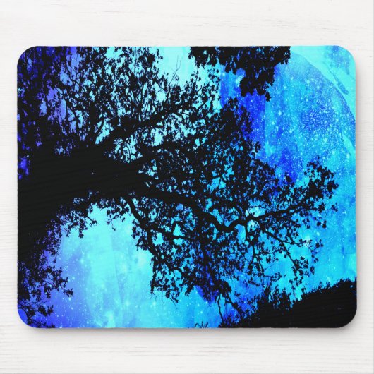 Schwarze Bäume Türkis Periwinkle Space Mousepad (Vorne)