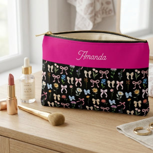 Schwarze Blumen Eleganz Trendy Zubehörtasche