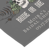 Schwarze Blütenschädel oder Die Brautparty Großer Tischläufer (Ecke)