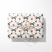 Schwarze Bögen und Herz Geschenkpapier
