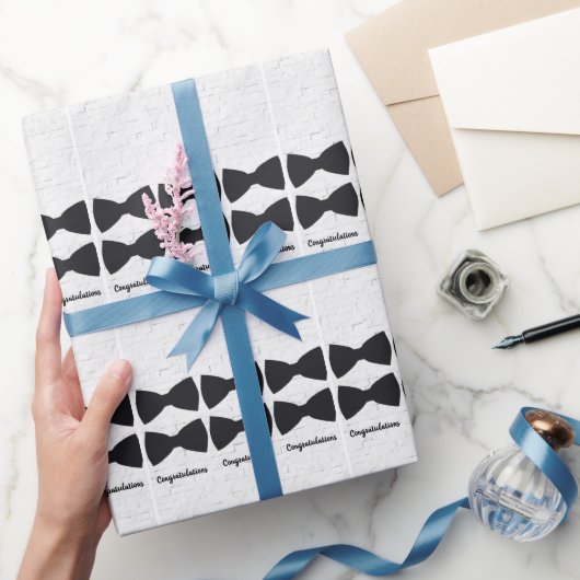 Schwarze Bow Krawatte auf Weiß mit veränderlichem Geschenkpapier (Schenken)