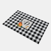 Schwarze Buffalo-Karierte Fall Monogram Doormat Fußmatte (Schrägansicht)