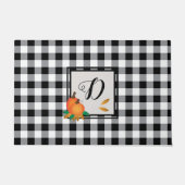 Schwarze Buffalo-Karierte Fall Monogram Doormat Fußmatte (Vorderseite)