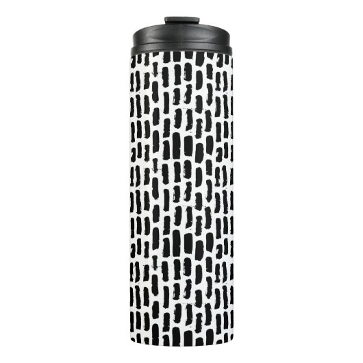Schwarze Bürste streicht Muster Thermosbecher (Vorderseite)