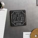 Schwarze Chalkboard-Hochzeit speichert das Date Ma Magnet<br><div class="desc">Alles über die Imitate-Tafel? Leckerei der Magnete für den Kühlschrank mit dem Hochzeitsdatum. Funktioniert am besten auf dem quadratischen Magneten,  würde aber auch auf dem runden funktionieren</div>