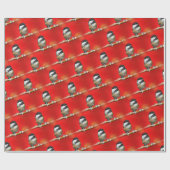 Schwarze Chickade auf Herbstrot Hintergrund Geschenkpapier (Flach)