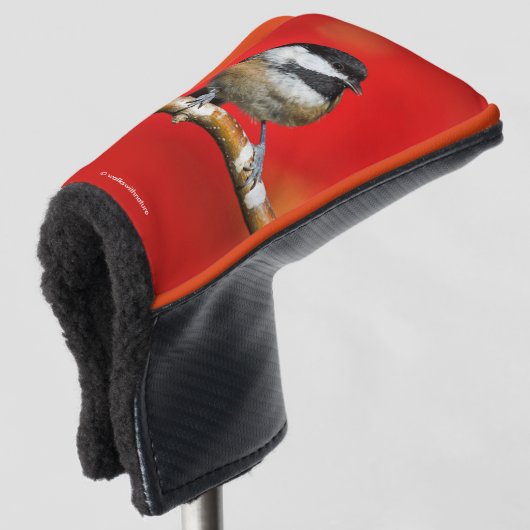 Schwarze Chickade auf Herbstrot Hintergrund Golf Headcover (3/4 Vorderseite)