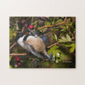 Schwarze Chickadee, die Herbstberries geniessen Puzzle (Horizontal)