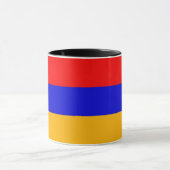 Schwarze Combo-Tasse mit armenischer Flagge Tasse (Zentrum)