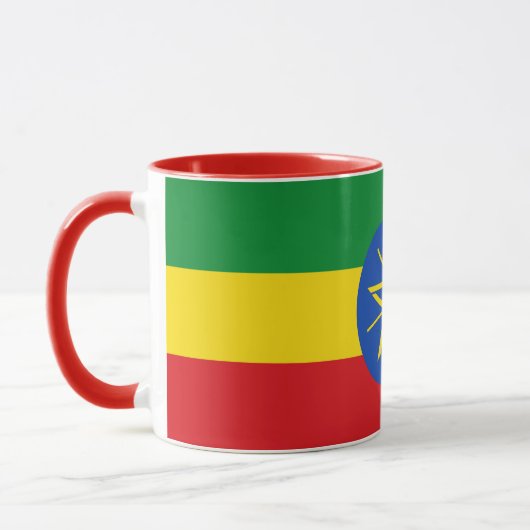 Schwarze Combo-Tasse mit äthiopischer Flagge Tasse (Links)
