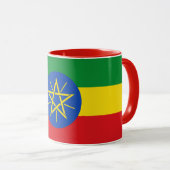 Schwarze Combo-Tasse mit äthiopischer Flagge Tasse (VorderseiteRechts)