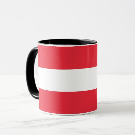 Schwarze Combo-Tasse mit österreichischer Flagge Tasse (Vorderseite Links)