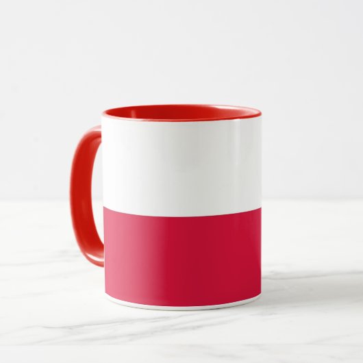 Schwarze Combo-Tasse mit polnischer Flagge Tasse (Vorderseite Links)