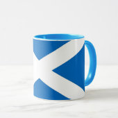 Schwarze Combo-Tasse mit schottischer Flagge Tasse (VorderseiteRechts)