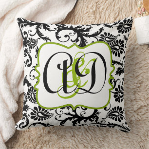 Schwarze Damaske Monogram Bridge und Kissen
