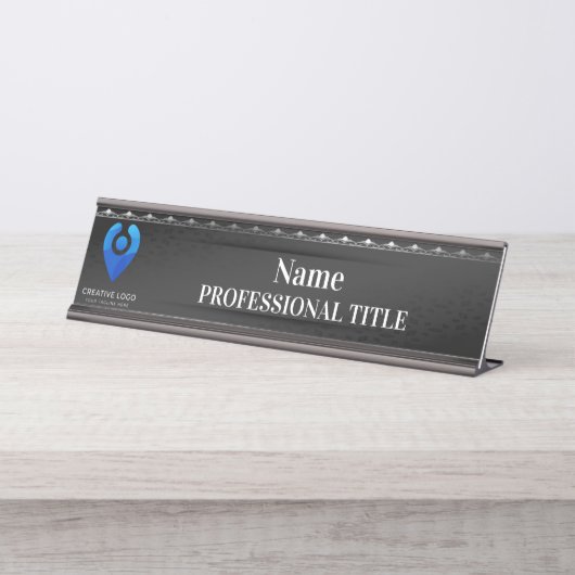 Schwarze Desktop-Bezeichnung mit Logo und Slogan 3 Schreibtischnamensplakette (Vorderseite )