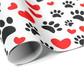 Schwarze Dog Paw Drucke und rote Herzen nach Maß Geschenkpapier (Rolleneckpunkt)