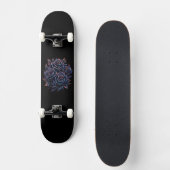Schwarze dunkle Rose Blume Skateboard (Vorderseite)