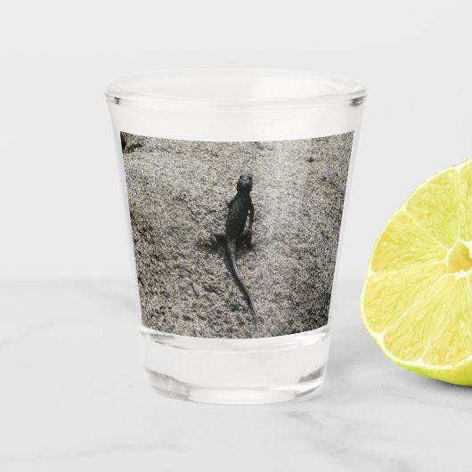 Schwarze Eidechse Schnapsglas (Vorderseite)