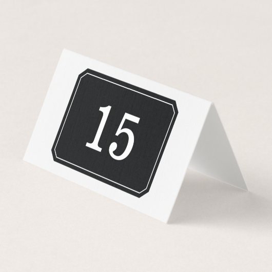 Schwarze, einfach elegante, geklappte Tischkarte (Vorderseite)